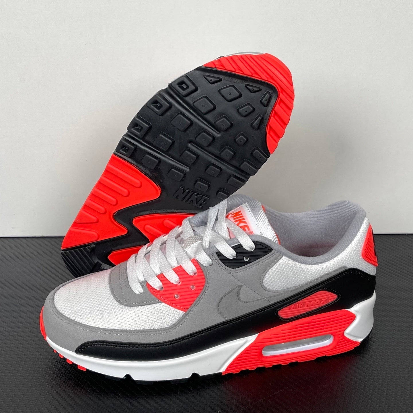 Nike Air Max 90 "Infrared"