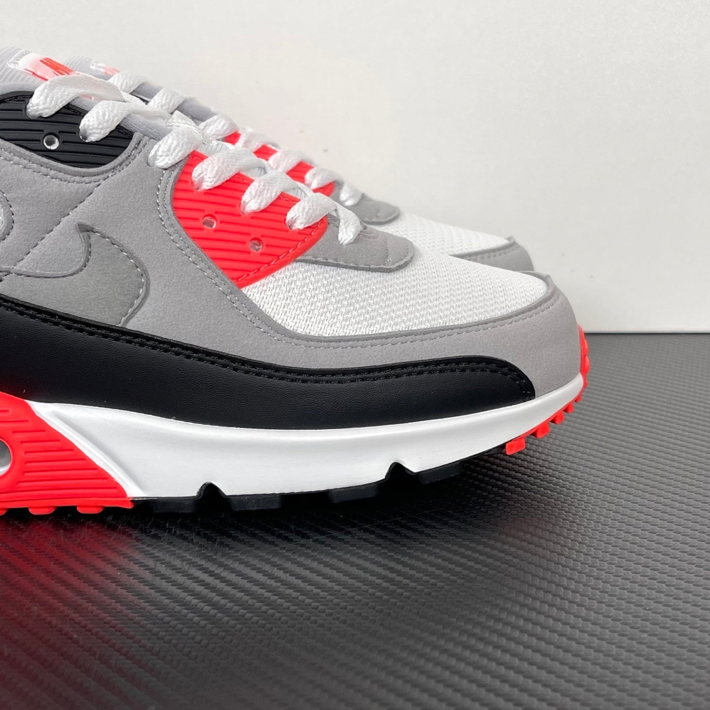 Nike Air Max 90 "Infrared"