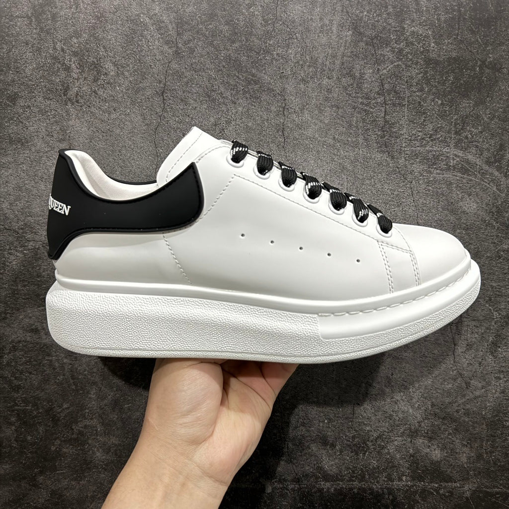 Alexander McQueen Oversized "White Black"