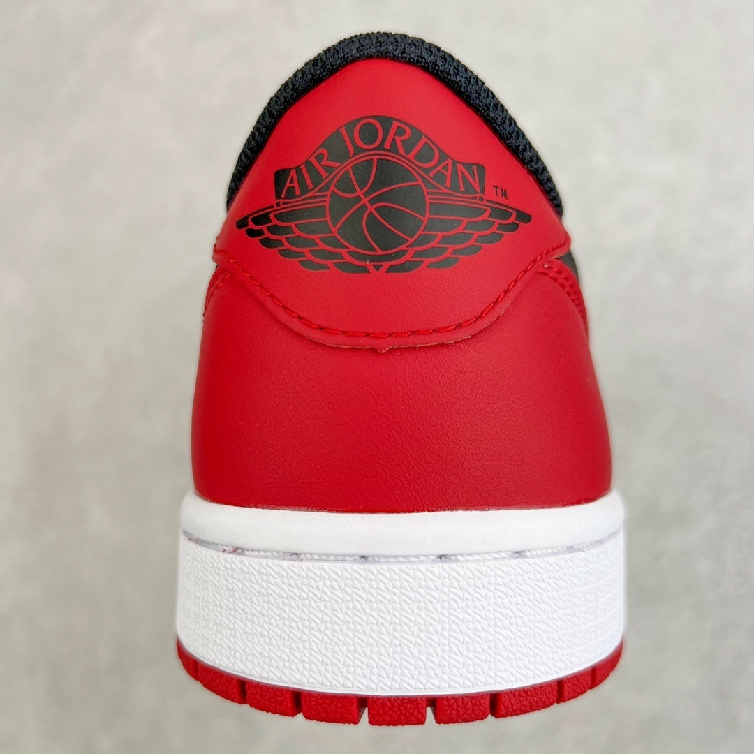 Air Jordan 1 Retro Low OG "Black Toe"