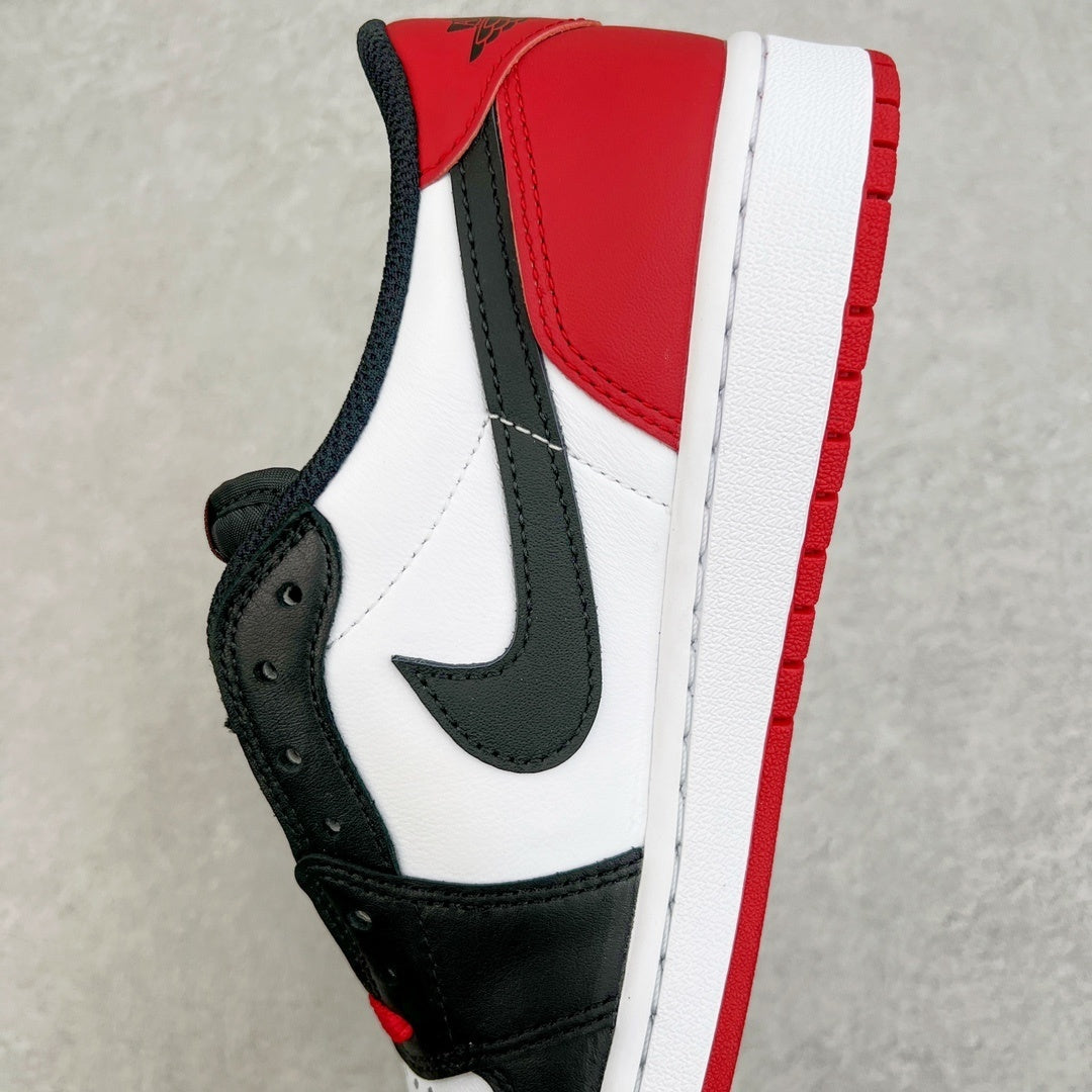 Air Jordan 1 Retro Low OG "Black Toe"