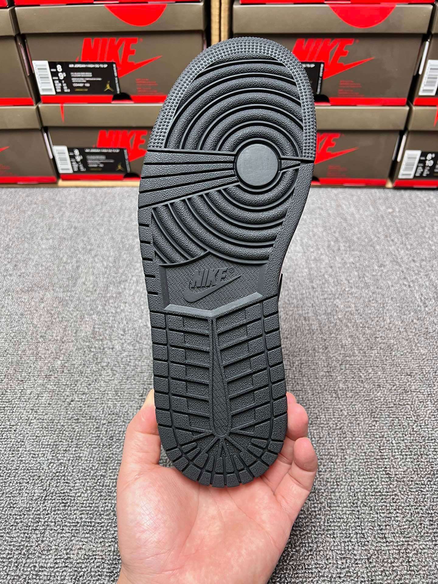 Air Jordan 1 Retro Low OG "Bleached Coral"