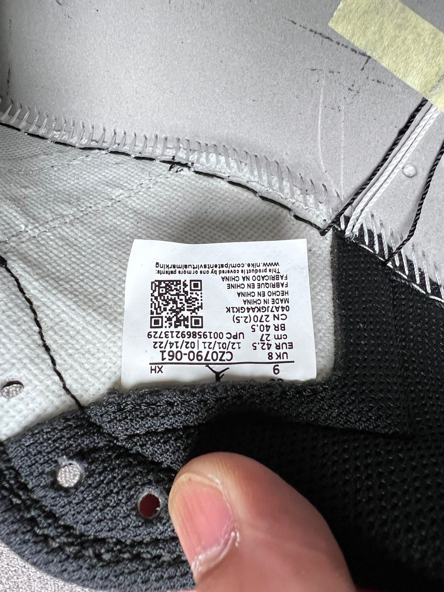 Air Jordan 1 Retro Low OG "Bleached Coral"