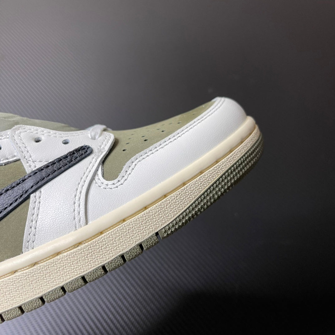 Jordan 1 Retro Low OG SP x Travis Scott "Medium Olive"