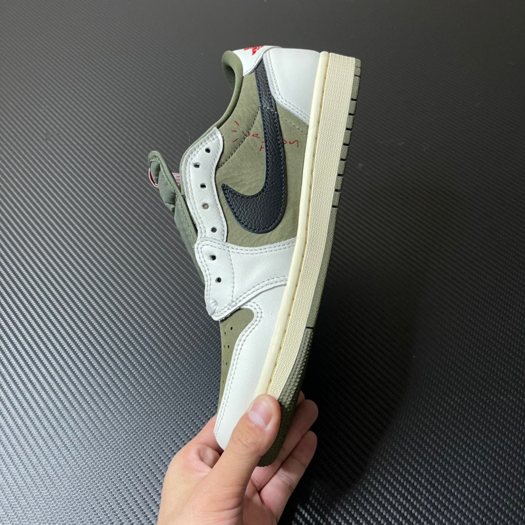 Jordan 1 Retro Low OG SP x Travis Scott "Medium Olive"