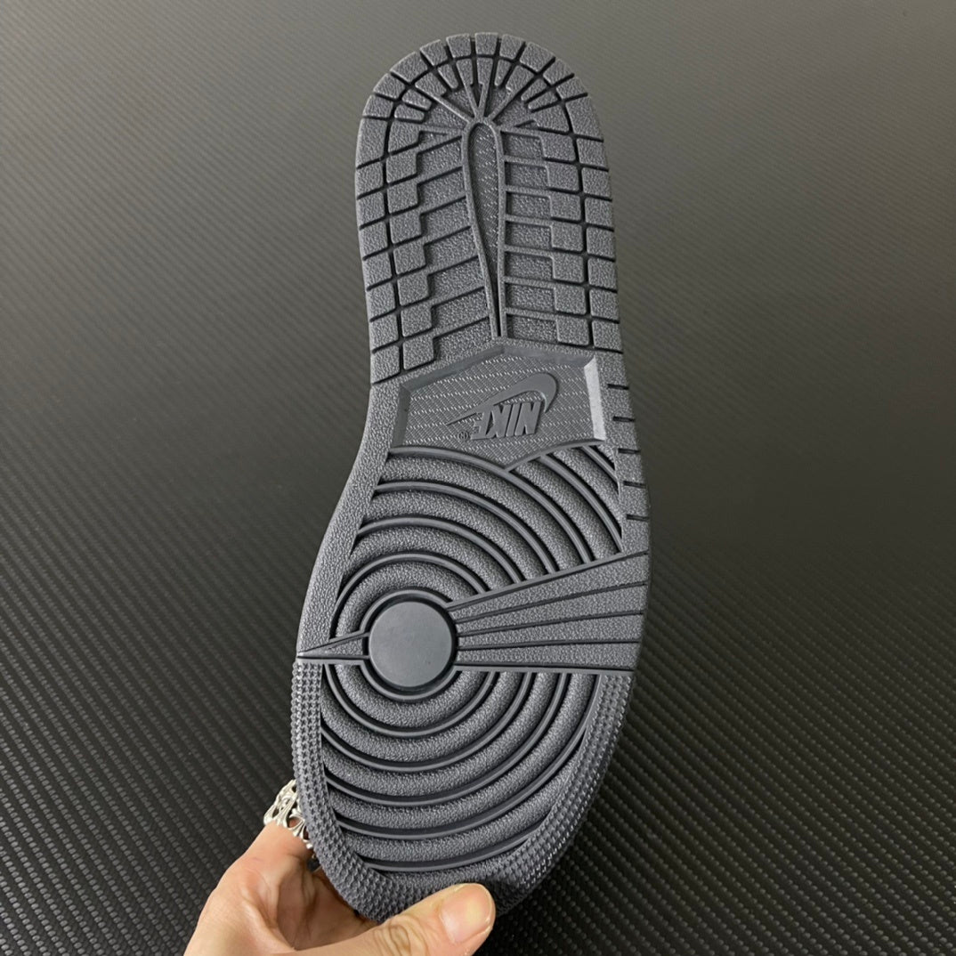 Jordan 1 Retro Low OG SP x Travis Scott "Black Phantom"