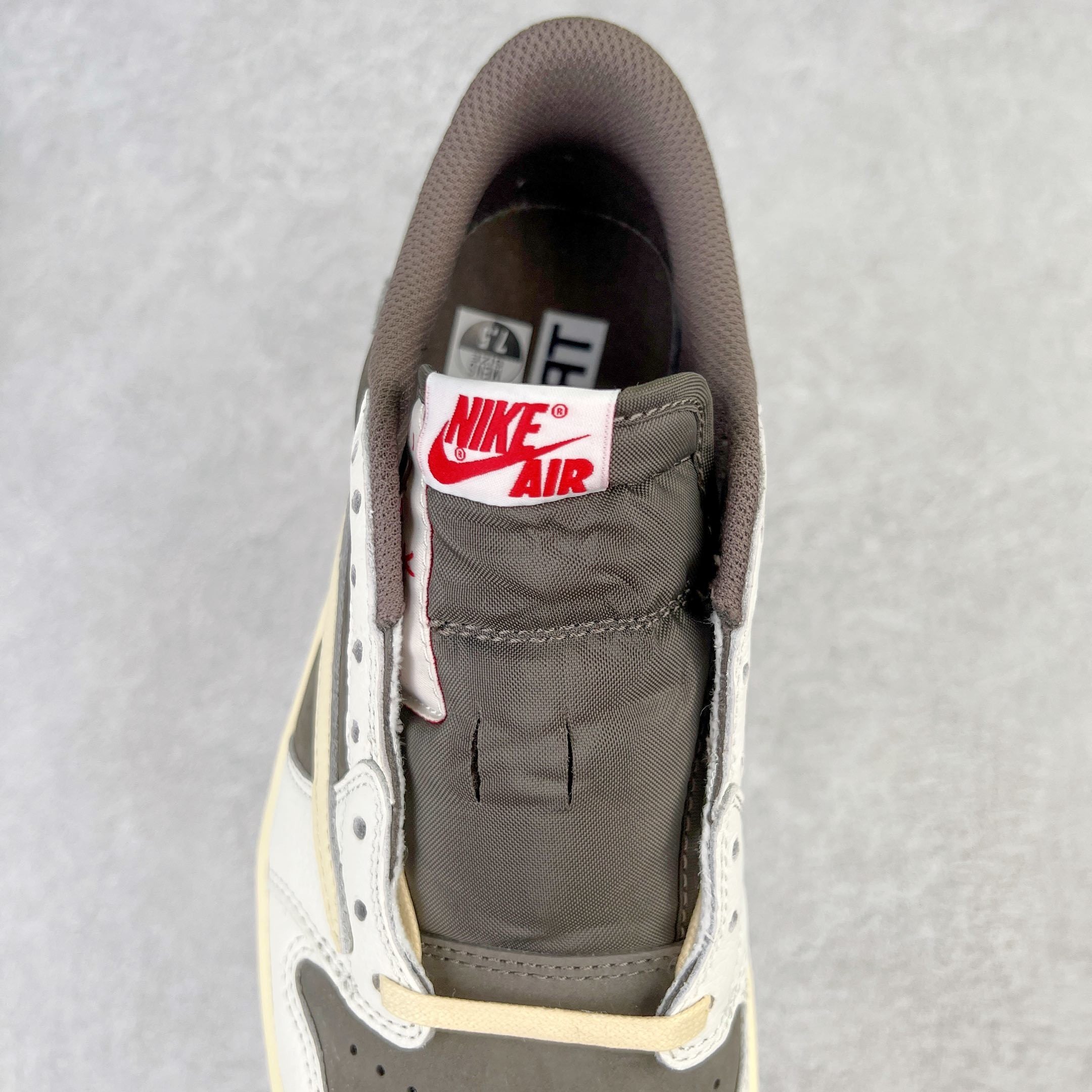 Jordan 1 Retro Low OG SP x Travis Scott "Reverse Mocha"