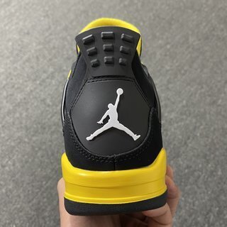 Jordan 4 Retro "Thunder"