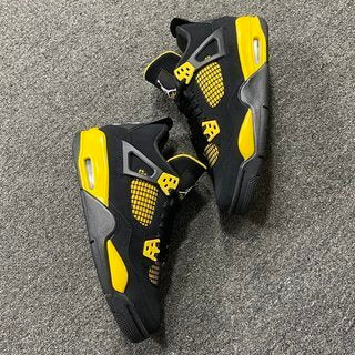 Jordan 4 Retro "Thunder"