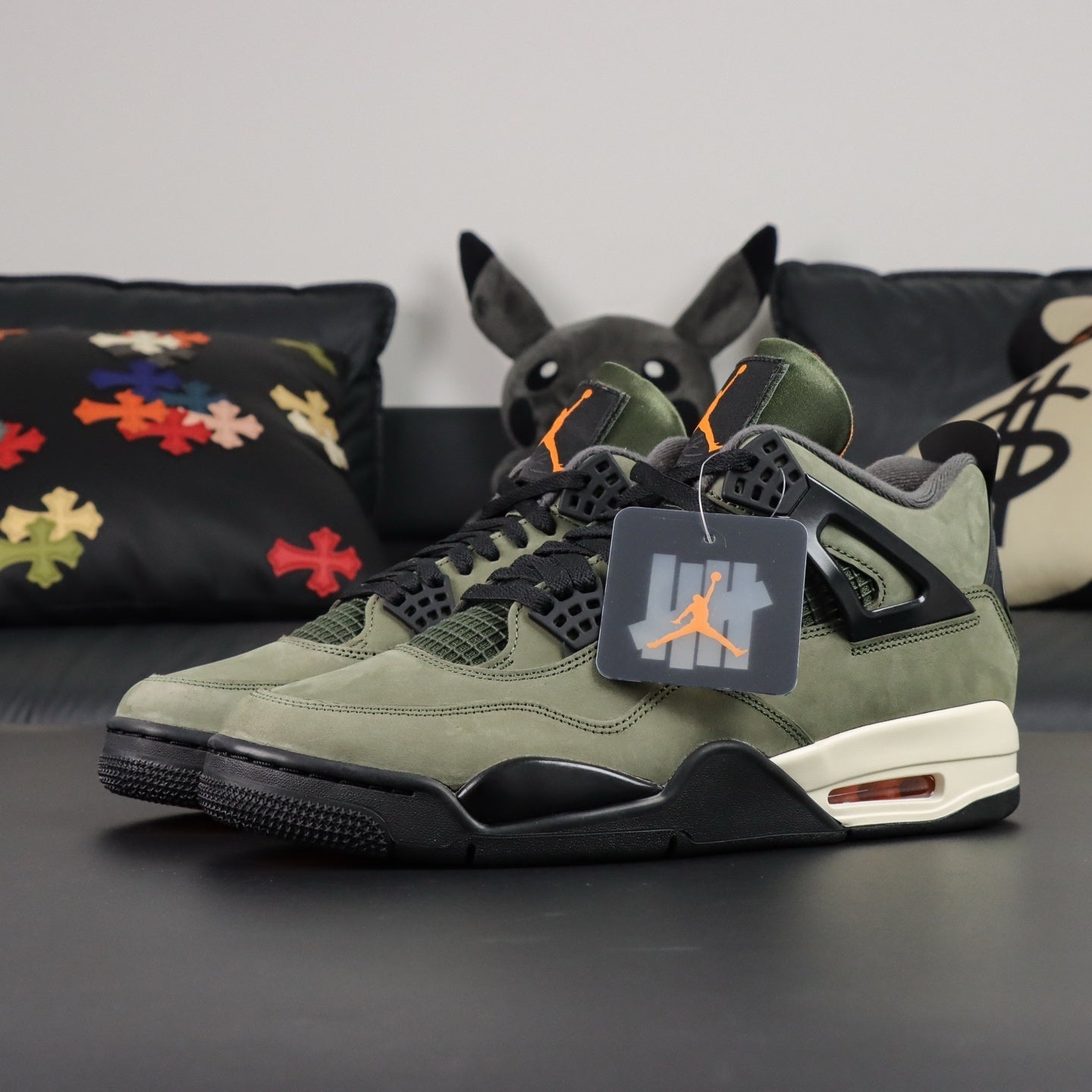 Jordan 4 Retro OG SP x Undefeated