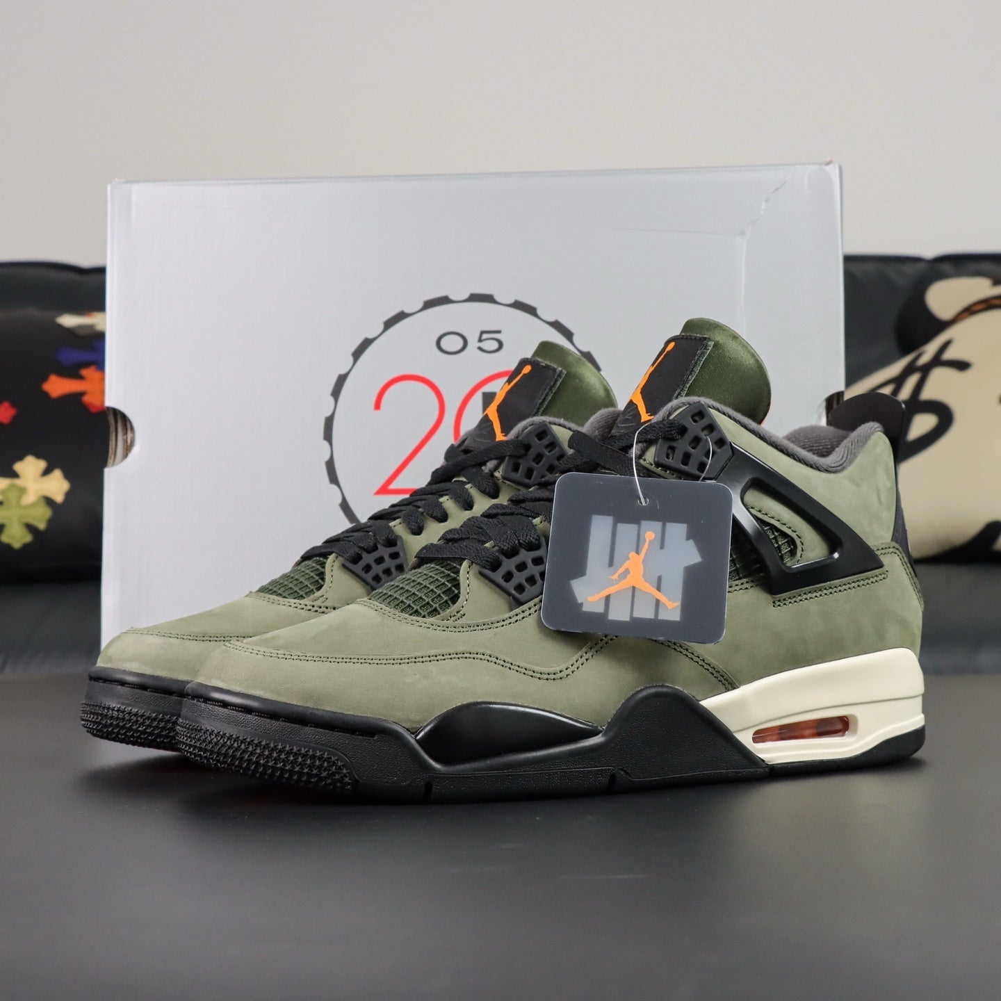 Jordan 4 Retro OG SP x Undefeated