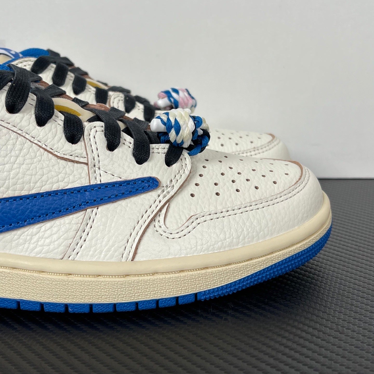 Jordan 1 Retro Low OG SP Fragment x Travis Scott Sail Military Blue