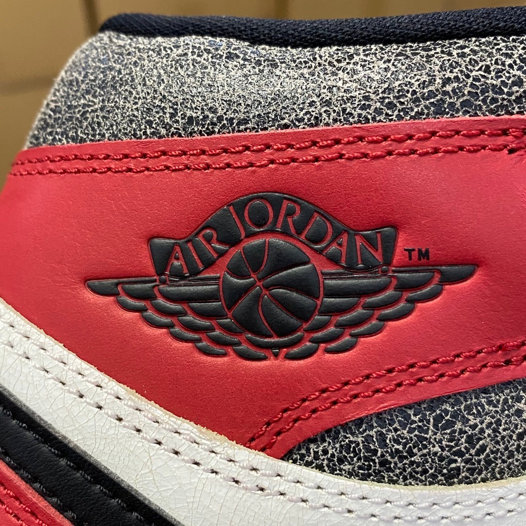 Jordan 1 Retro High OG "Lost & Found"